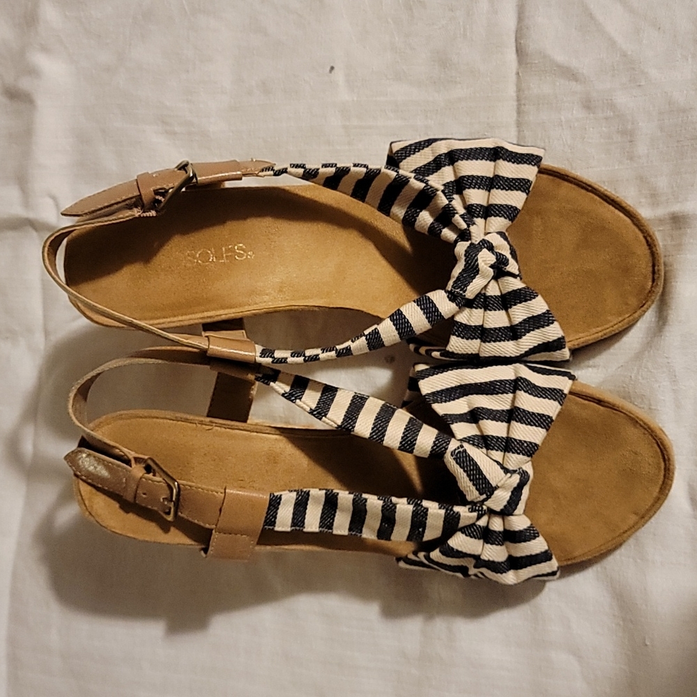 Women's Dark Blue/Cream Wedged Sandals - Size 10